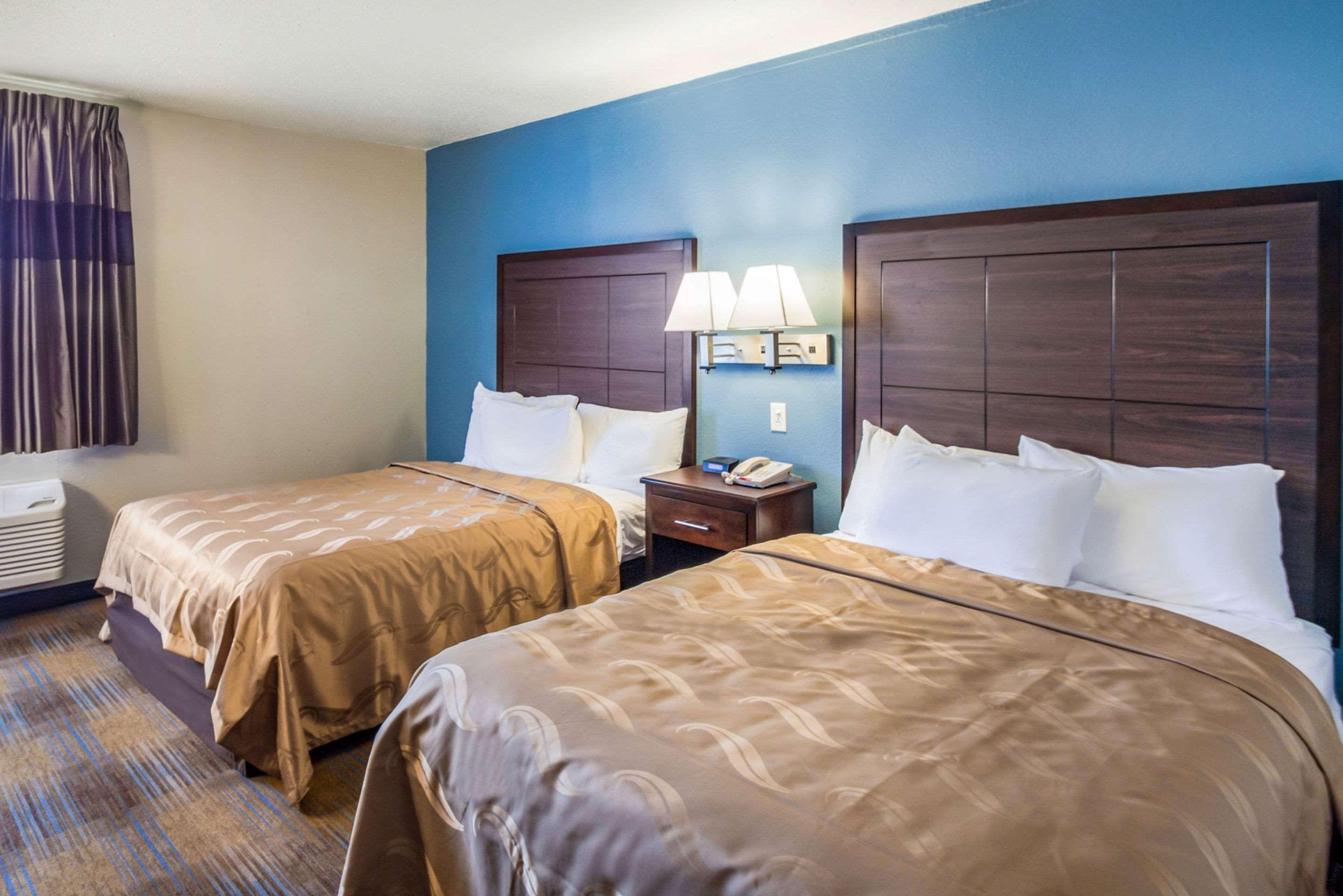 Americinn By Wyndham Madison Wi Bagian luar foto