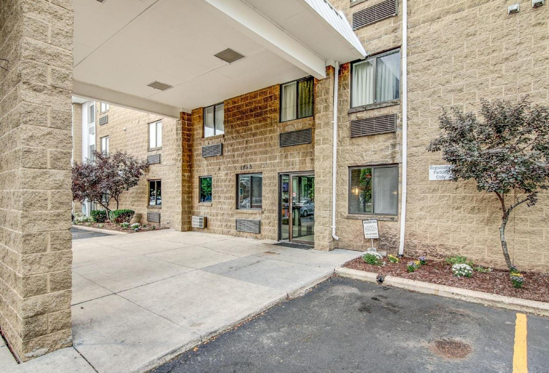 Americinn By Wyndham Madison Wi Bagian luar foto