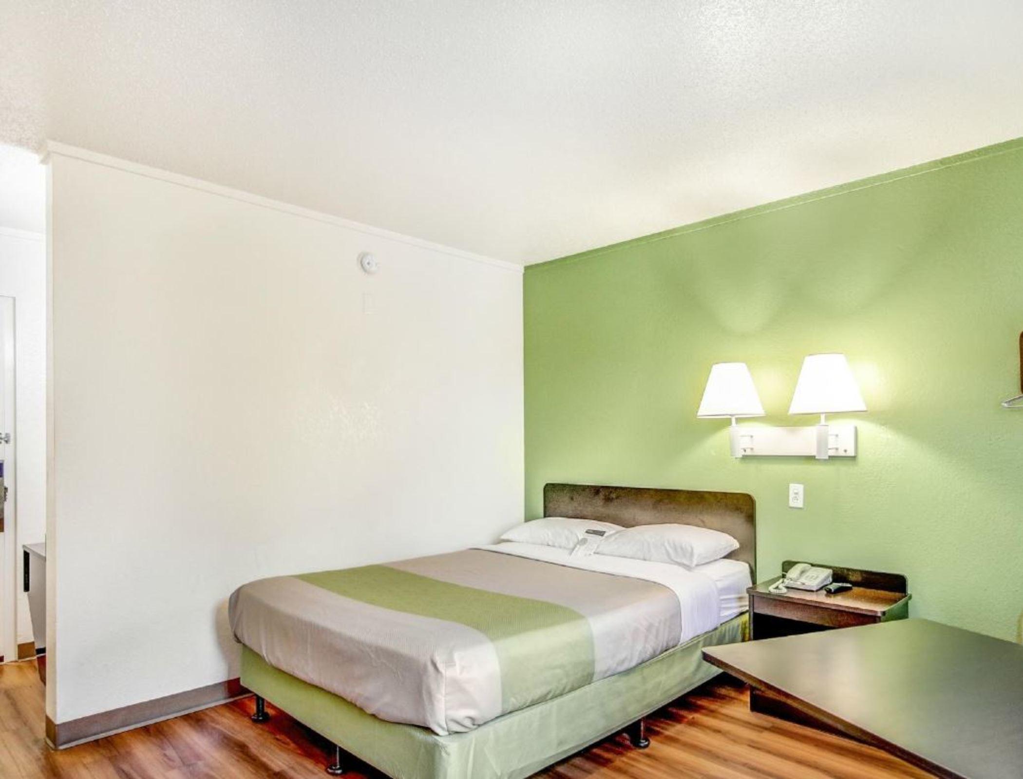 Americinn By Wyndham Madison Wi Bagian luar foto
