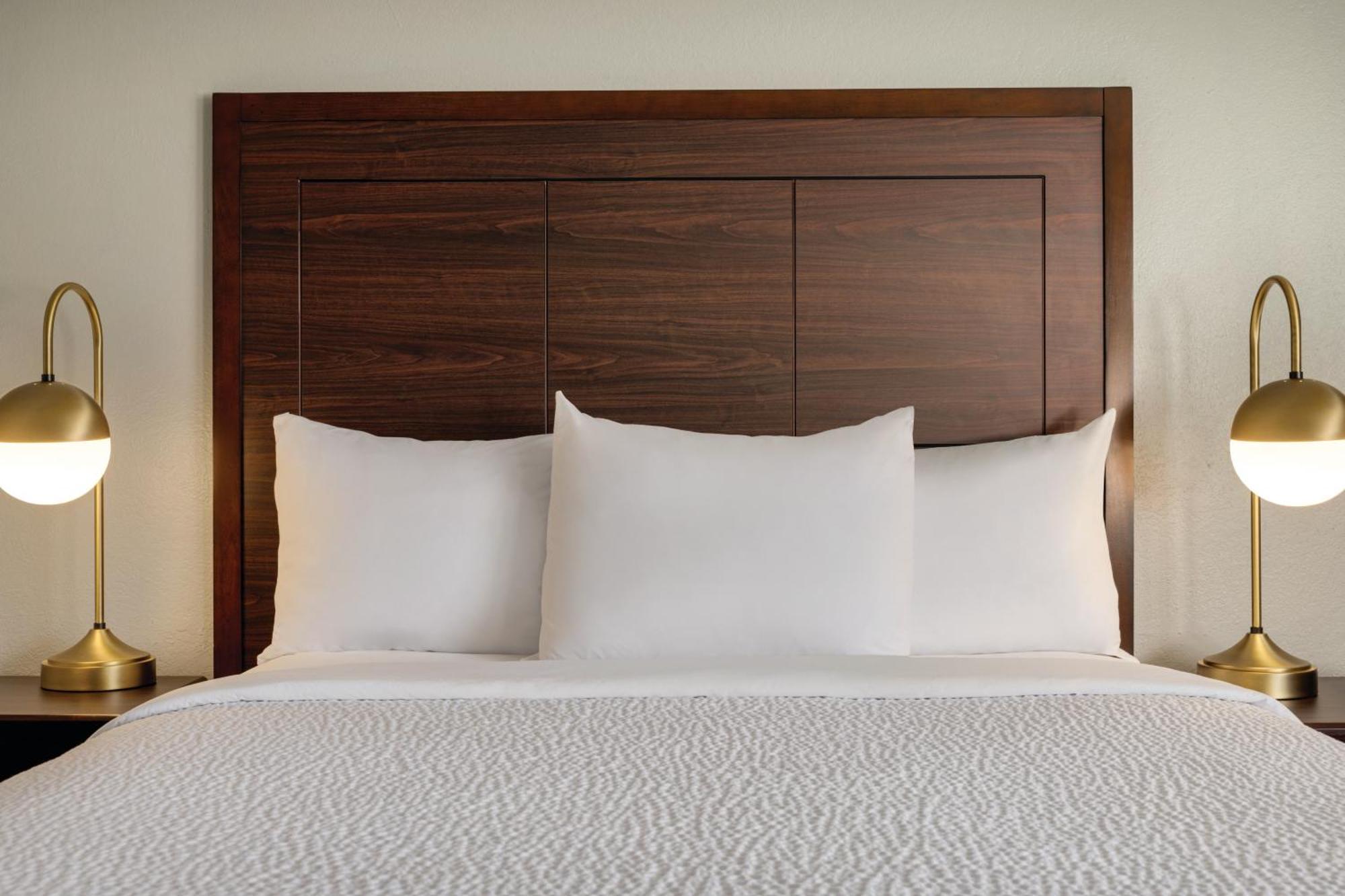 Americinn By Wyndham Madison Wi Bagian luar foto